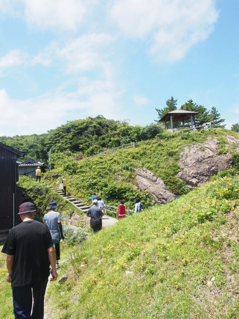 日和山展望台へ