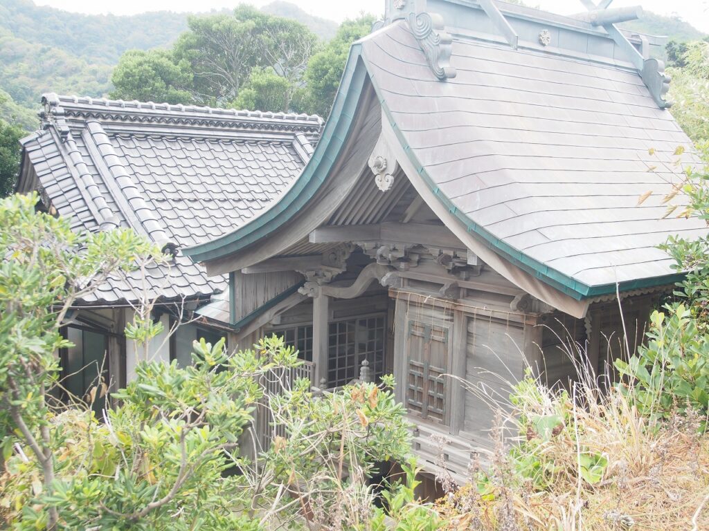 田後神社の本殿