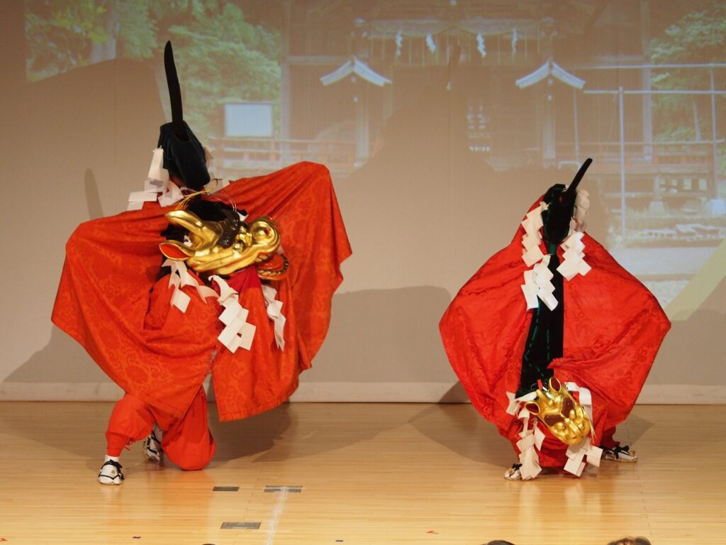 立川稲荷神社と子供獅子の演舞